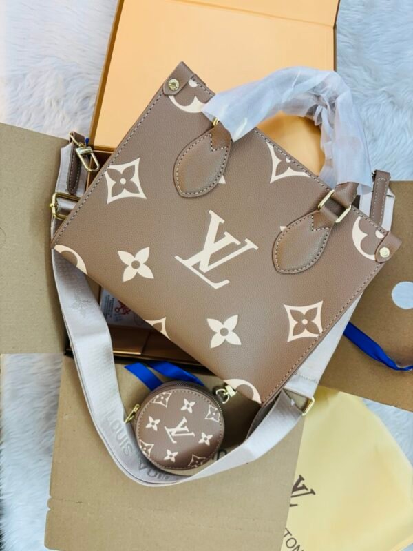 Lv inspired on the go 25